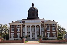Montgomery County Courthouse (Mount Vernon, Georgia).jpg