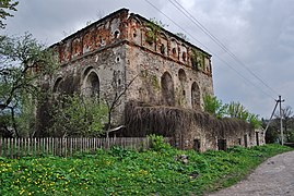 La Synagogue de Sataniv, classée[4], l'une des plus vielle d'Ukraine.
