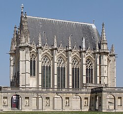 Exterior Note: Buttresses with pinnacles