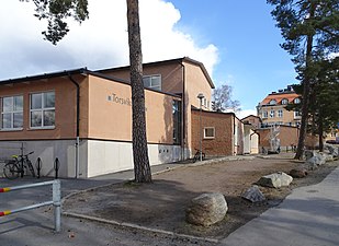 Bebyggelsen längs med Skolvägen.