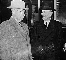 Truman meeting with Attlee during the Potsdam Conference TrumanAttleeKing1945 (cropped).jpg