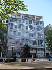 Building constructed in style of Nieuwe Zakelijkheid
