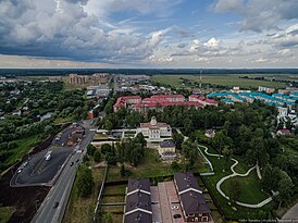 Новая Москва, посёлок Первомайское, улица Парковая, дом № 18, — Усадьба Старо-Никольское. Теперь в усадьбе мемориальный Музей VI съезда КПК.