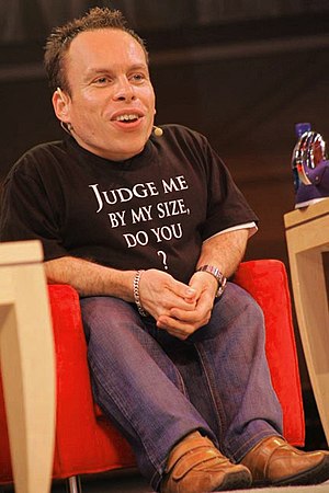 Warwick Davis answers questions from the audie...