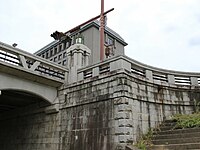 乙川左岸橋詰の石積（2013年（平成25年）7月）