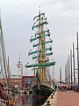 Die Alexander von Humboldt in Bremerhaven; Verabschiedung zur Kap-Hoorn-Umrundung im Jahr 2005/2006