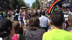 Файл: Chicago Gay Pride 2012 Parade (6) .webm