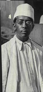 Devdas Gandhi in the 1920s.JPG