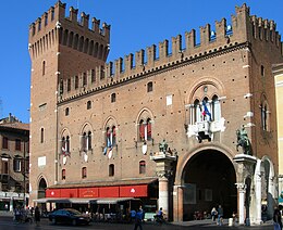 Ferrara - Palazzo del Municipio 2.jpg