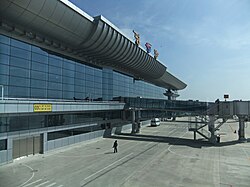 Максим Сунан, 평양 순안 국제 공항, КНДР (22940961496) .jpg