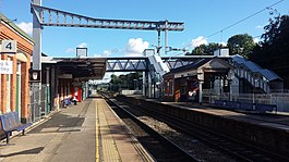 Goring and Streatley station new footbridge 01.jpg