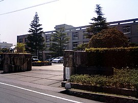 香川県立笠田高等学校（正門）