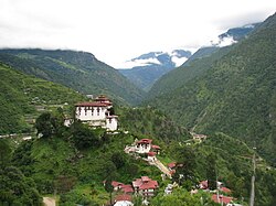 Lhuentse Dzong