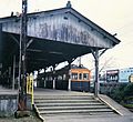村松駅ホーム（駅舎寄り、1998年12月撮影）