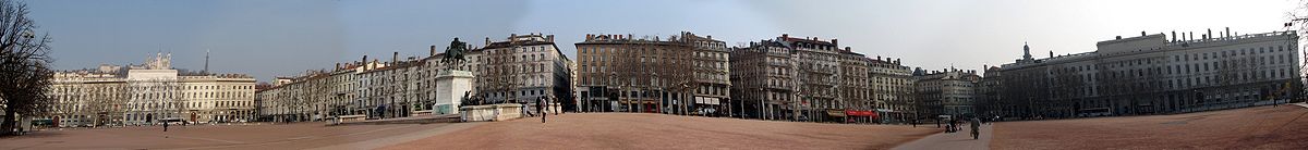 Panorama van de Place Bellecour in Lyon