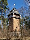 Landsitz mit altem und neuem Wohnhaus, Wasserturm, Familienbegräbnis und drei Bronzeplastiken