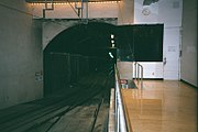 地下区間へ続くトンネルの入り口（2002年撮影）