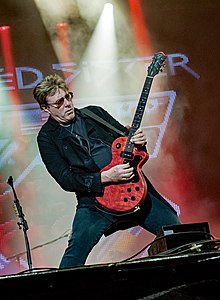 Jay Jay French performing in 2016 with his Ruokangas guitar