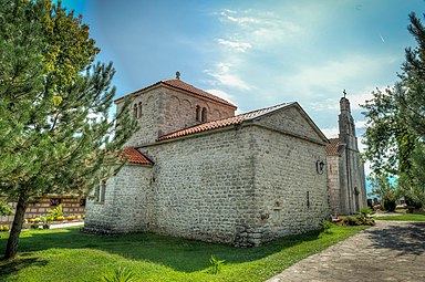 Петропавлов манастир