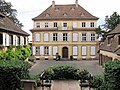 Hôtel Marco bâtiment principal (façades avec balcon et entrées cochères, toitures, escalier en bois), pavillon des communs (façades, toiture à comble brisé), deux petits pavillons d'angle