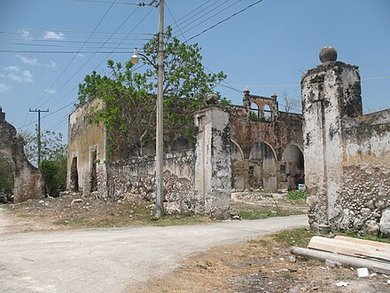 Развалины бывшей асьенды в Ситинкабчене