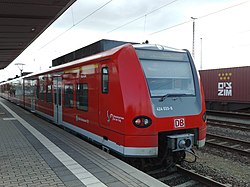 DB 424 033 S-Bahn Hannover Nienburg 080305.jpg
