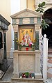 Kapliczka przed cerkwią św. Spirydona w Korfu