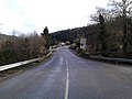 Ponte sobre o rego de Lexoso, división entre Ribadeo (Remourelle, ó fondo) e Barreiros