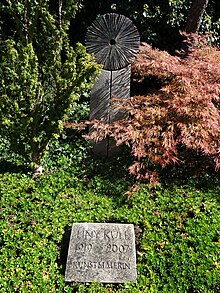 Liny Kull (1919–2007) Malerin, Mosaizistin. Grab, Friedhof Enzenbühl, Zürich