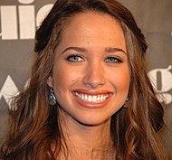 マイアラ・ウォルシュ Maiara Walsh