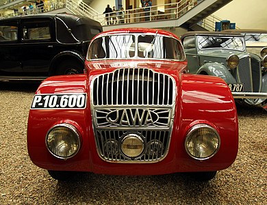 Kupé Jawa 750 vyrobené pro závod 1000 mil československých v roce 1935 (exponát Národního technického muzea v Praze)