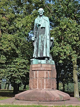 Standbeeld van Petrus Canisius