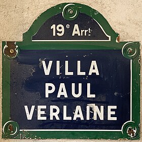 Voir la plaque.