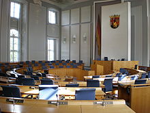 Plenarsaal Landtag RLP.jpg