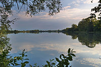 Chomoutovské jezero