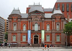 Renwick Gallery 1 (27620950381).jpg