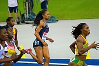 Die 400-Meter-Finalistinnen eingangs der Zielgeraden, in Führung Novlene Williams-Mills vor Sanya Richards, dahinter Christine Ohuruogu und Amantle Montsho (beide außen) sowie Shericka Williams