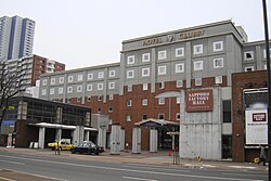 会場のサッポロファクトリーホール （サッポロファクトリー西館内、右側の建物）