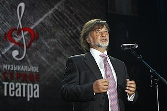 Алексей Рыбников на церемонии вручения премии "Музыкальное сердце театра", 2009