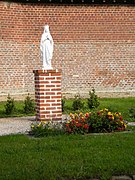 Statue de la Vierge.