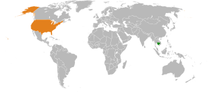 Mapa indicando localização do Camboja e dos Estados Unidos.