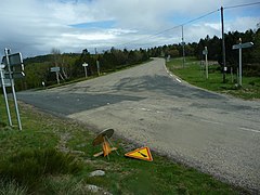 Le croisement (1 449 m) des routes D362 et D66, à 1,2 km du col du Pré de la Dame.