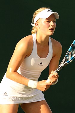 Harriet Dartová v kvalifikaci Wimbledonu 2016