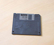 180px-Floppy_disk_90mm.JPG