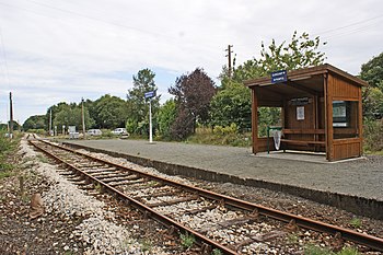 Gare-Trégonneau-Squiffiec-Abri-halte-TER.jpg