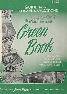 Couverture de livre verte, dans le style des années 60, avec une image de dépliant montrant des lieux de vacances.