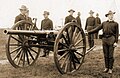 米西戦争中の米兵たちと3．2インチガンM1885