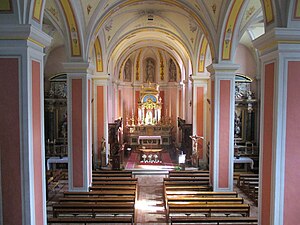 L'intérieur de l'église.