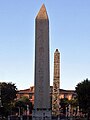 Obelisco di Teodosio e colonna di Costantino.