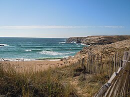 Vue de la plage de Donnant depuis les dunes